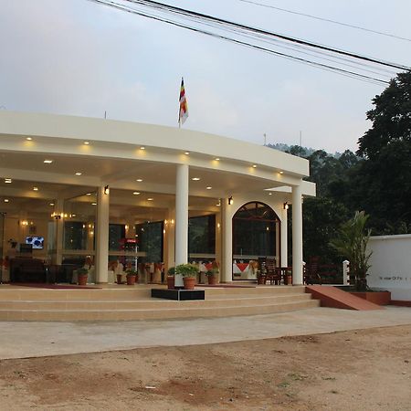 Delhousie Hotel Nallathanniya Екстериор снимка