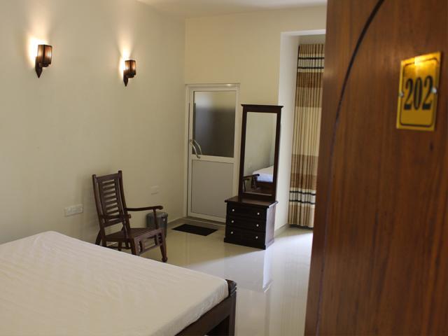 Delhousie Hotel Nallathanniya Екстериор снимка