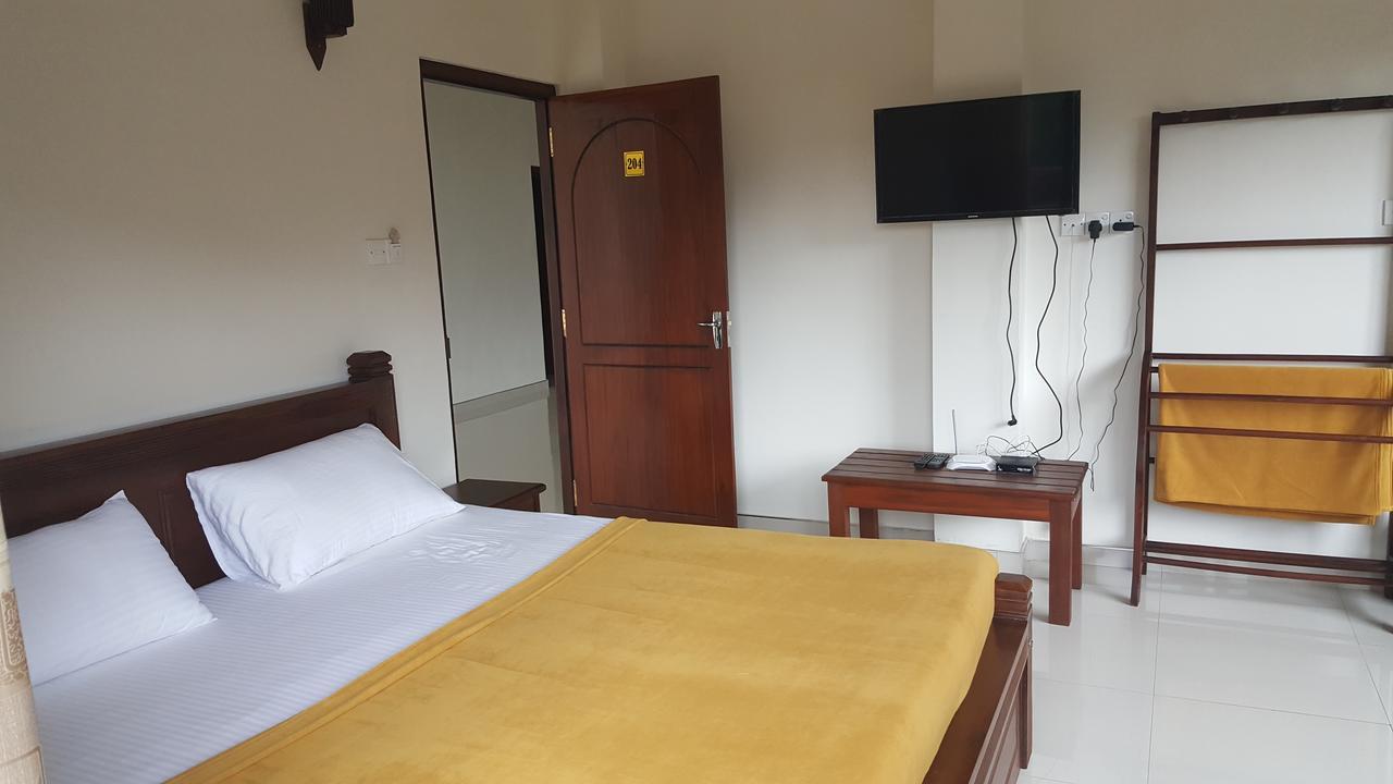 Delhousie Hotel Nallathanniya Екстериор снимка