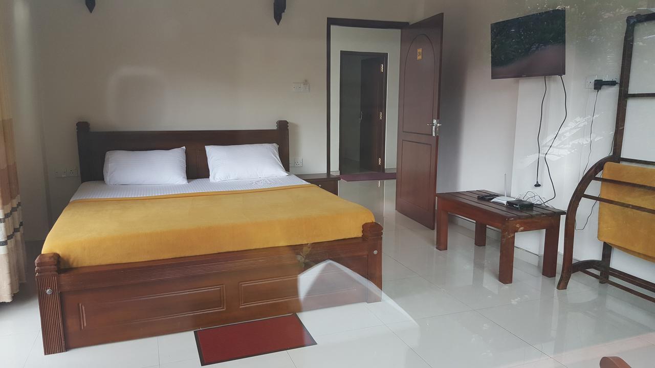 Delhousie Hotel Nallathanniya Екстериор снимка